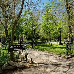 Qult - The Renaissance Affair Bucharest